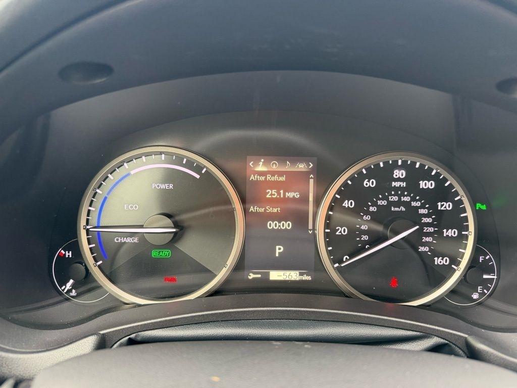 Lexus NX 300h Premium 2021