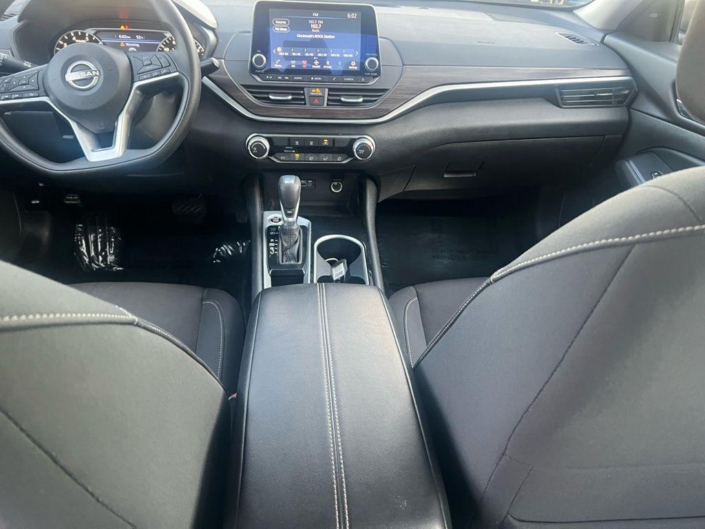 Nissan Altima 2.5 SV 2024