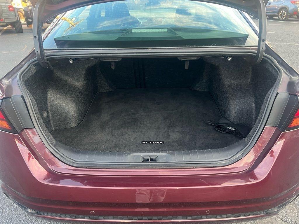 Nissan Altima 2.5 SV 2024