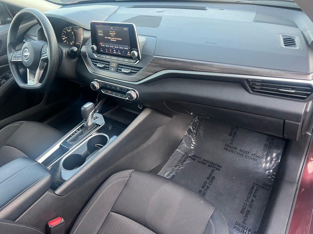 Nissan Altima 2.5 SV 2024