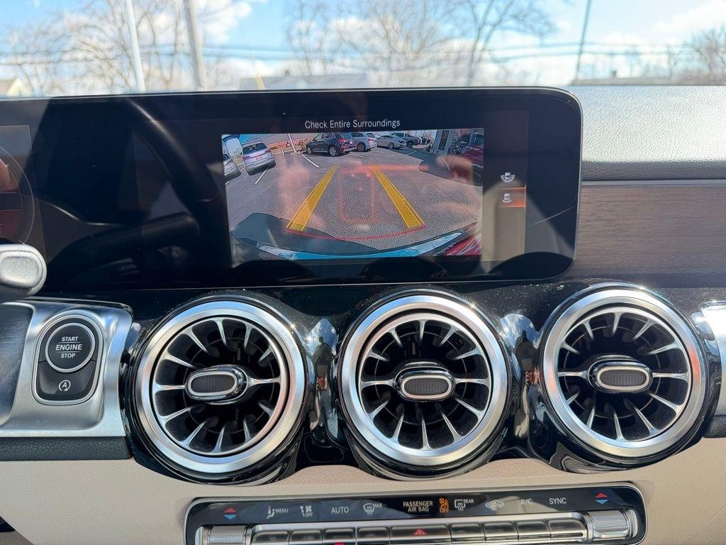 Mercedes-Benz GLB-Class GLB 250 4MATIC 2023