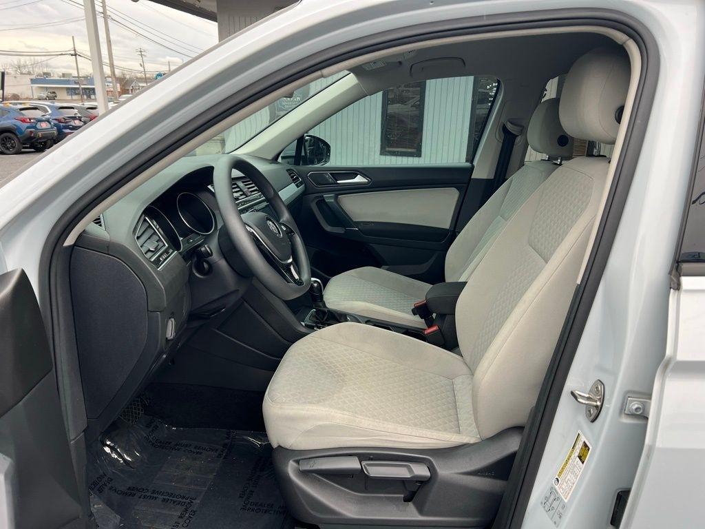 Volkswagen Tiguan S 2018