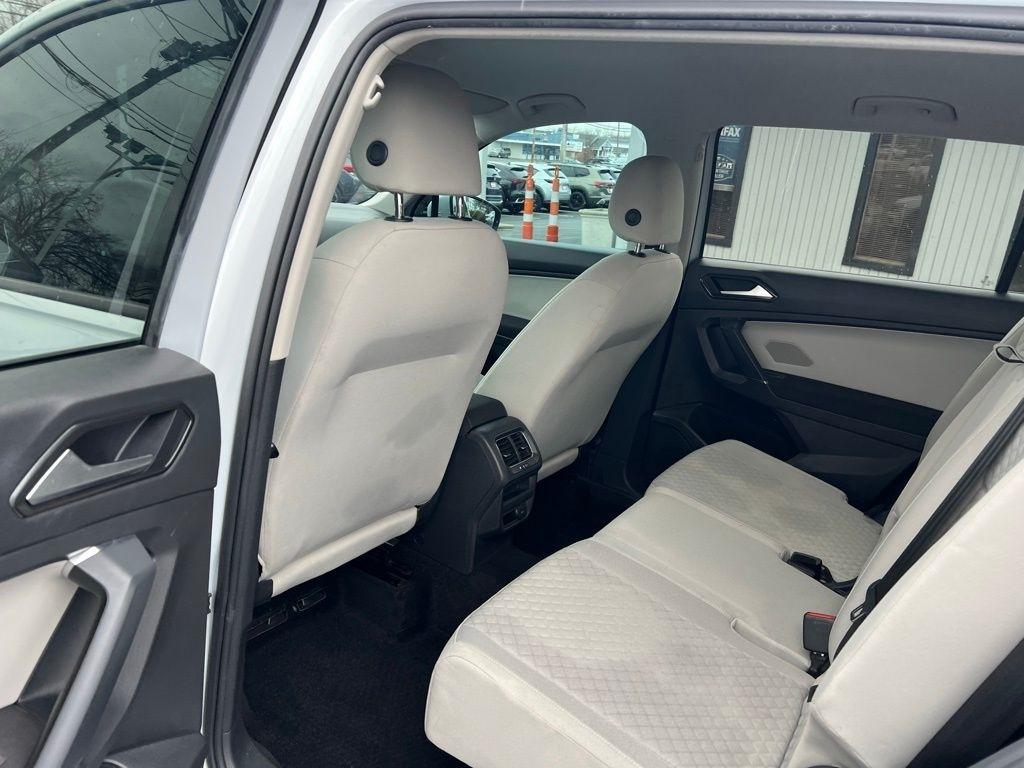 Volkswagen Tiguan S 2018