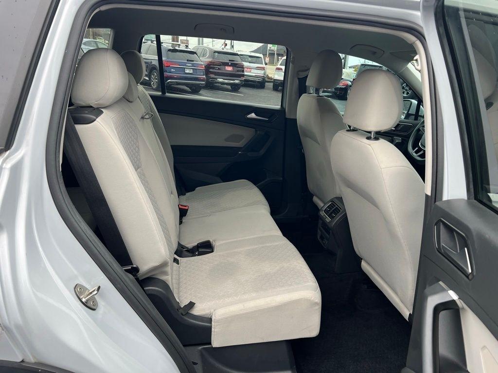 Volkswagen Tiguan S 2018