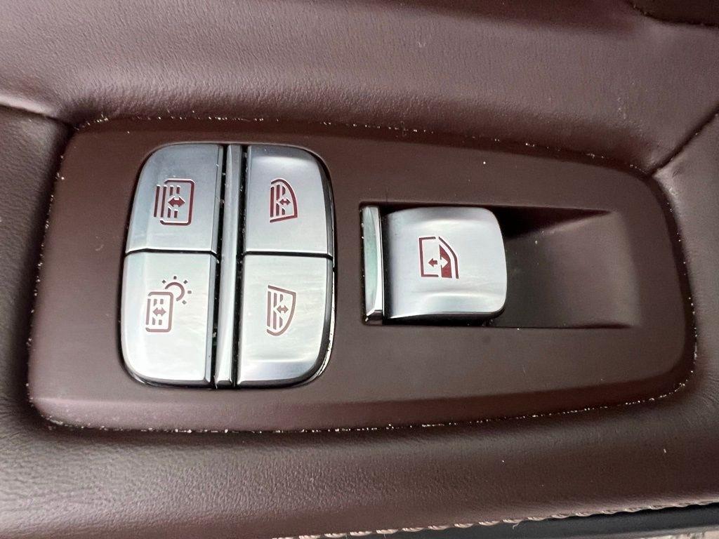 BMW 7-Series 750i xDrive 2021