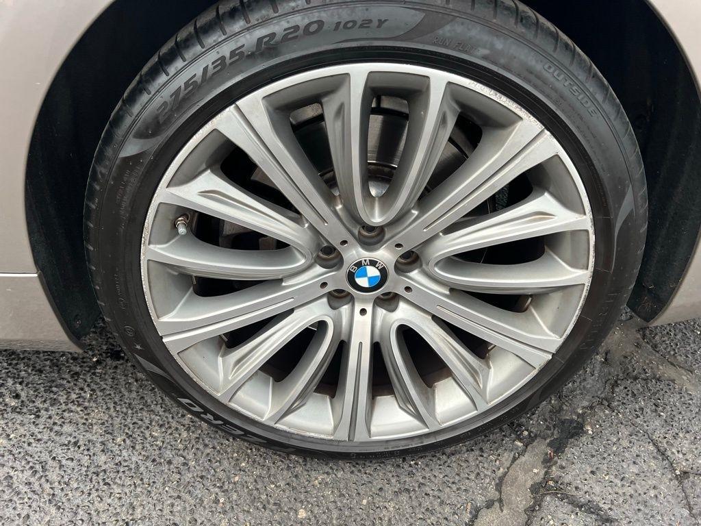 BMW 7-Series 750i xDrive 2021