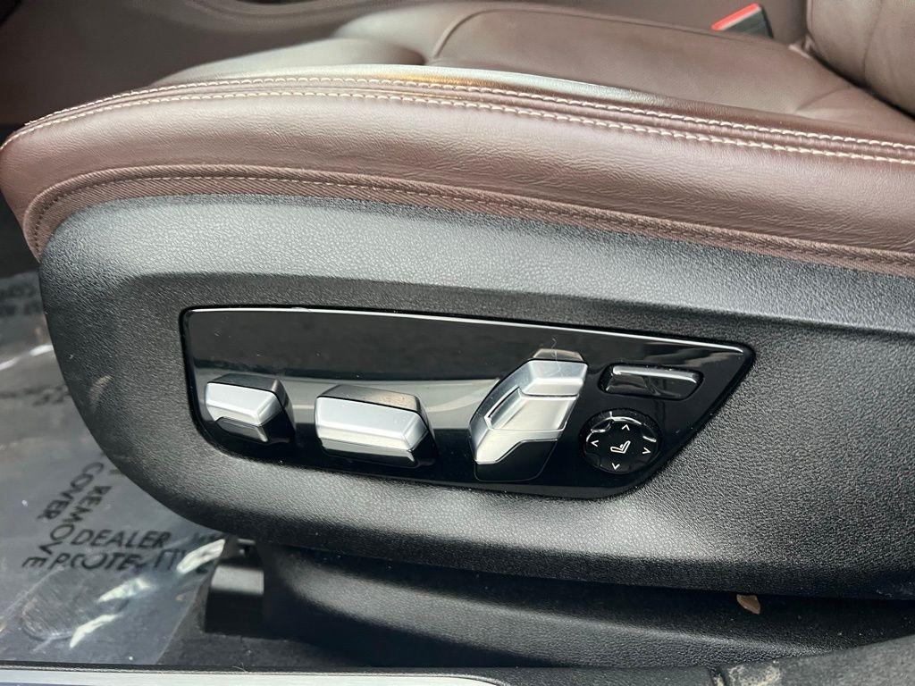 BMW 7-Series 750i xDrive 2021