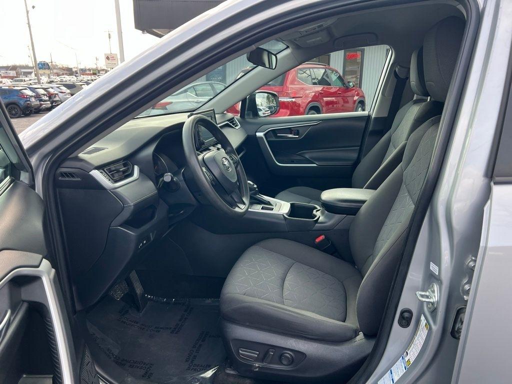 Toyota RAV4 XLE AWD 2022