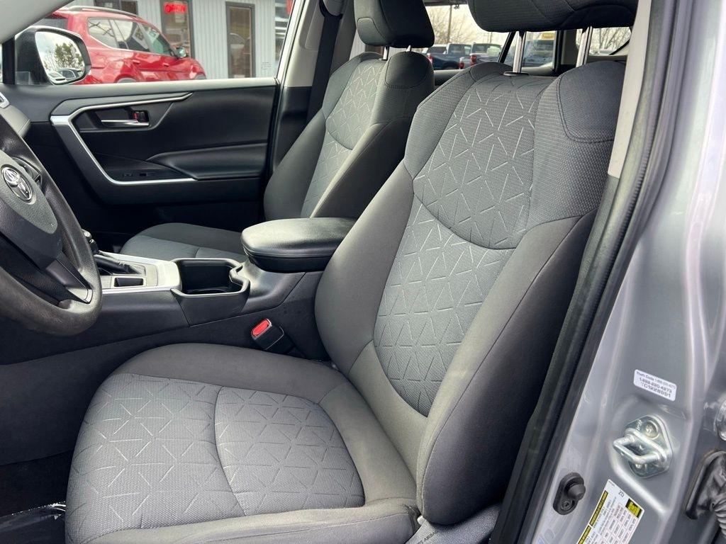 Toyota RAV4 XLE AWD 2022