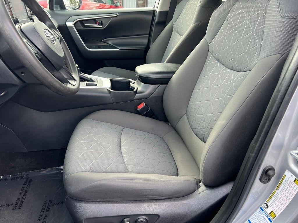 Toyota RAV4 XLE AWD 2022