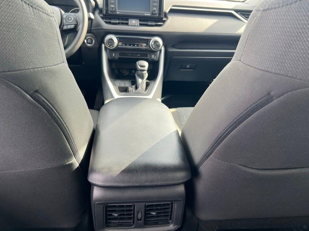 Toyota RAV4 XLE AWD 2022