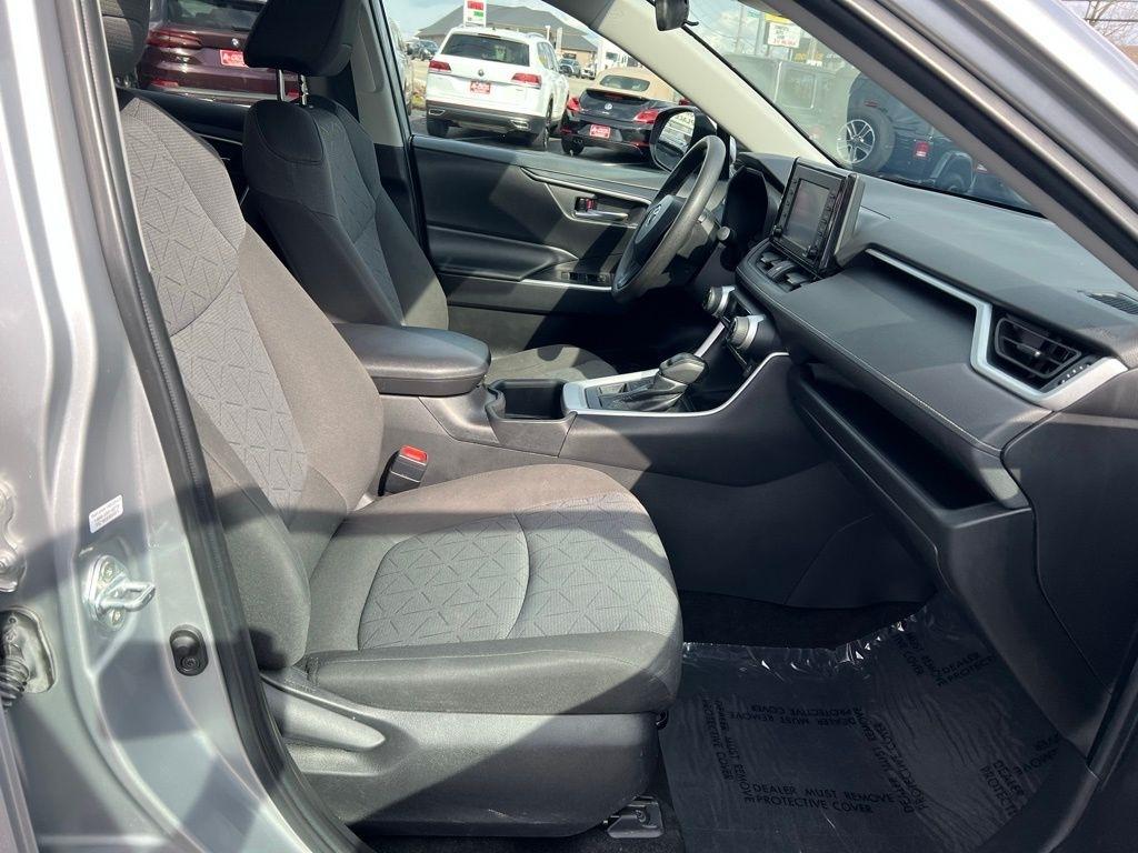 Toyota RAV4 XLE AWD 2022