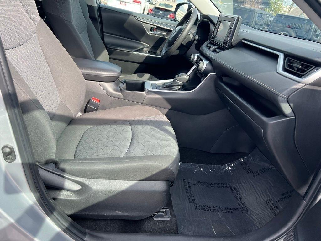 Toyota RAV4 XLE AWD 2022