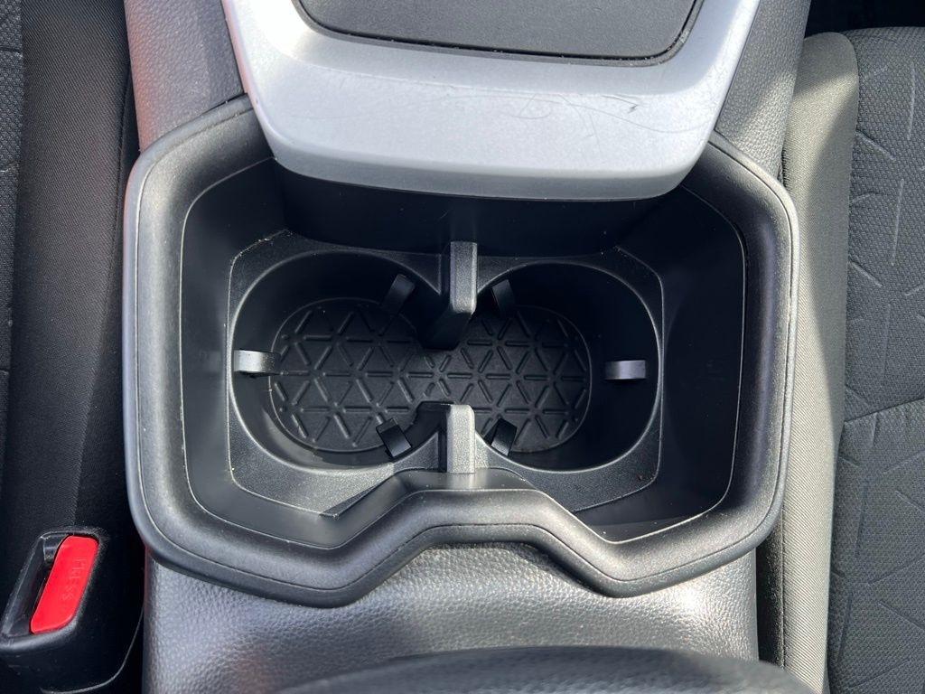 Toyota RAV4 XLE AWD 2022