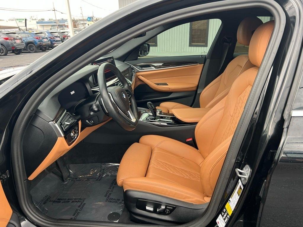 BMW 5-Series 540i xDrive 2023