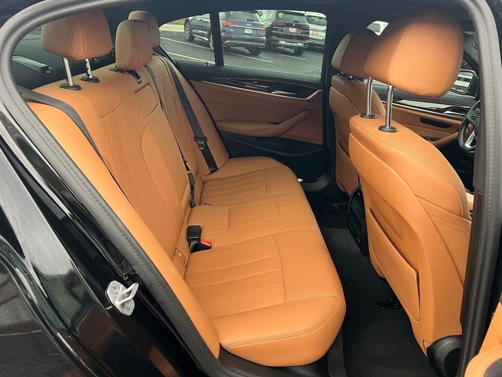 BMW 5-Series 540i xDrive 2023