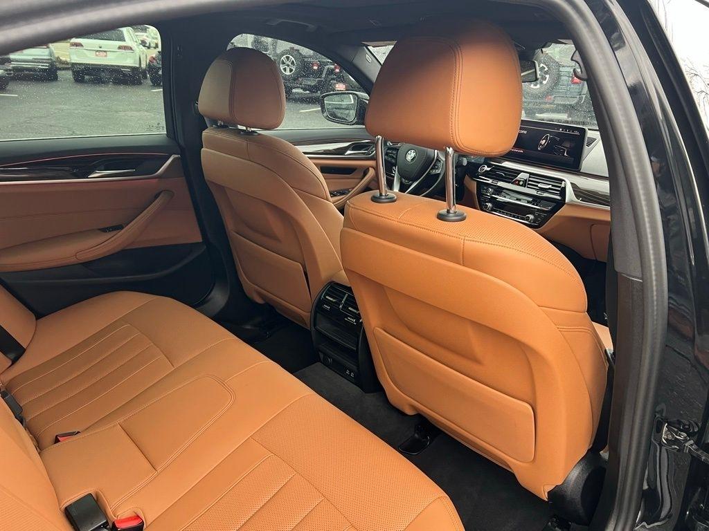 BMW 5-Series 540i xDrive 2023
