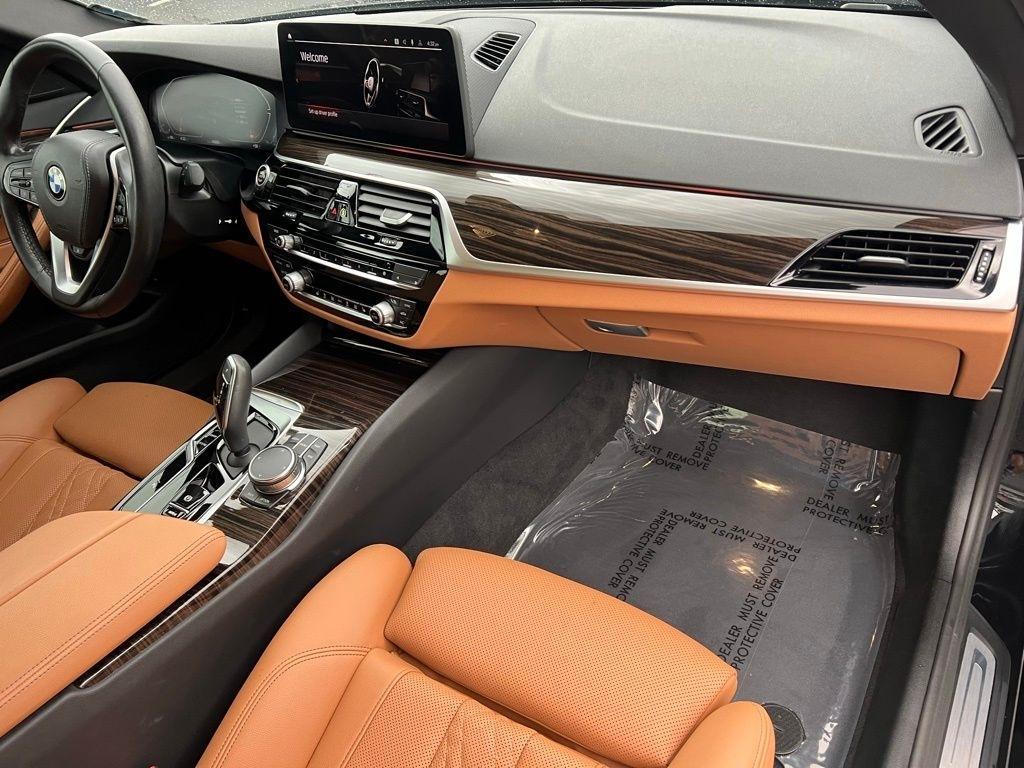 BMW 5-Series 540i xDrive 2023