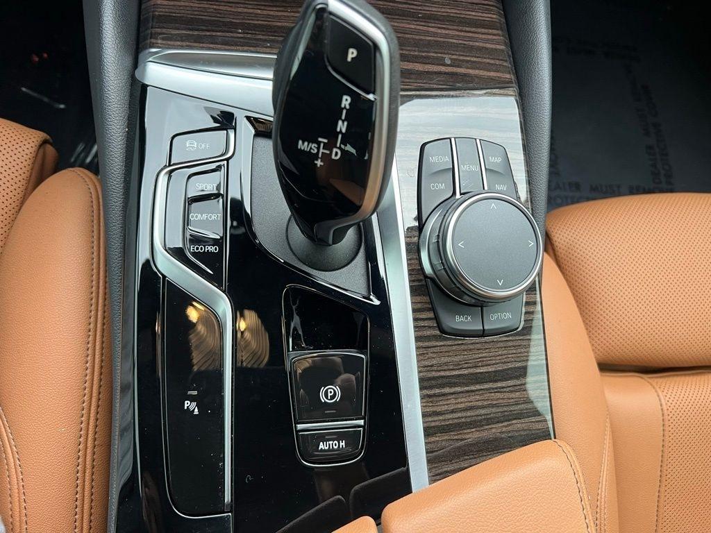 BMW 5-Series 540i xDrive 2023