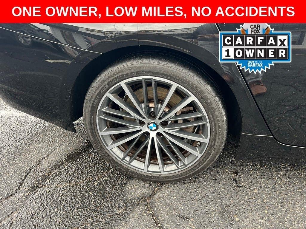 BMW 5-Series 540i xDrive 2023