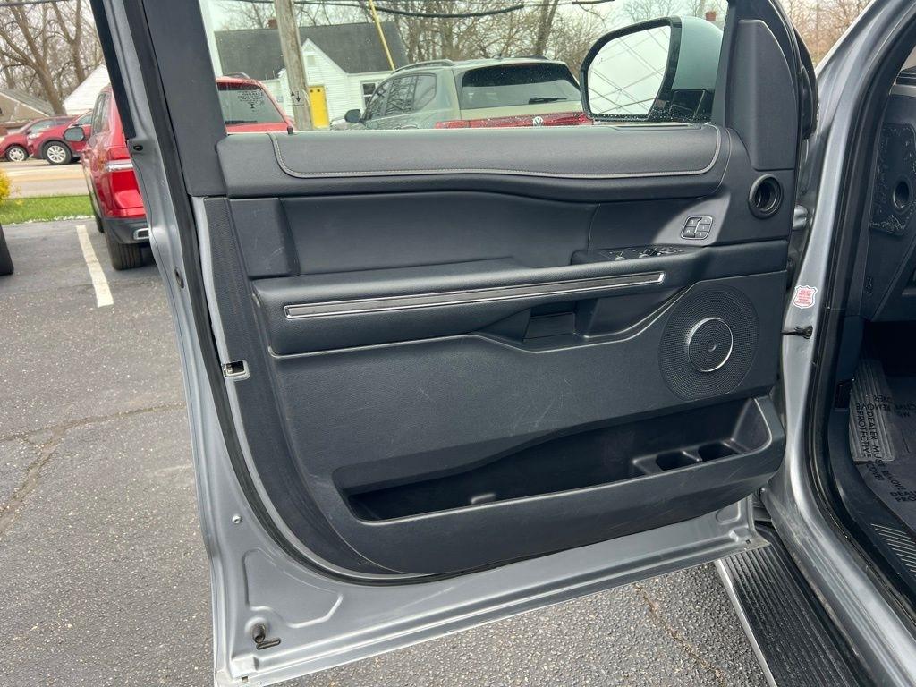 Ford Expedition MAX XLT 4WD 2023