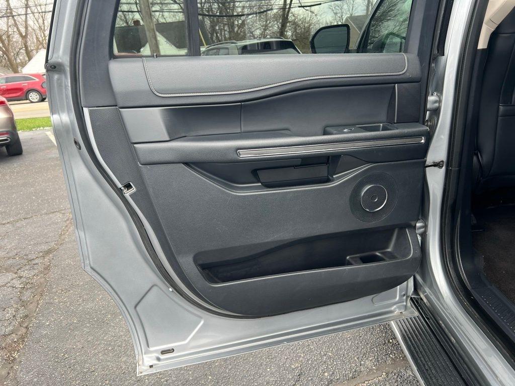 Ford Expedition MAX XLT 4WD 2023