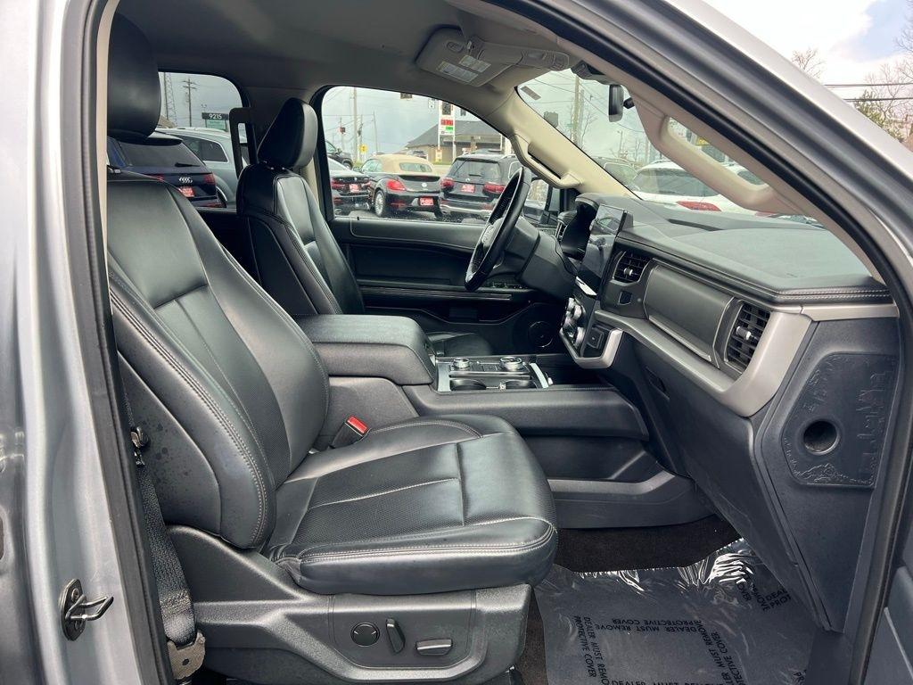 Ford Expedition MAX XLT 4WD 2023