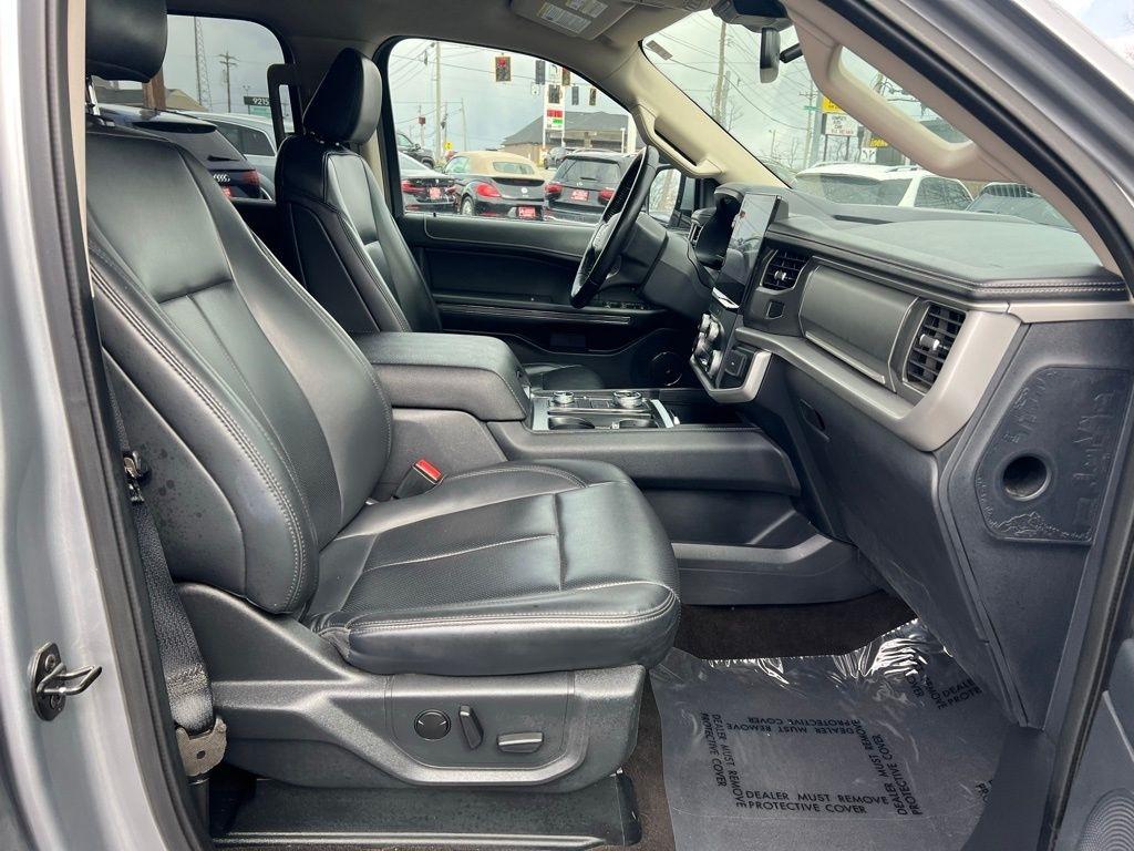 Ford Expedition MAX XLT 4WD 2023