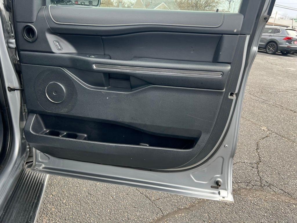 Ford Expedition MAX XLT 4WD 2023