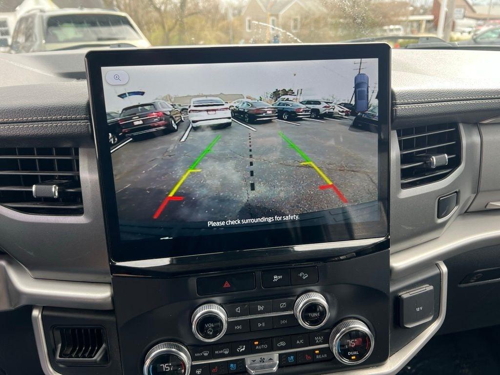 Ford Expedition MAX XLT 4WD 2023