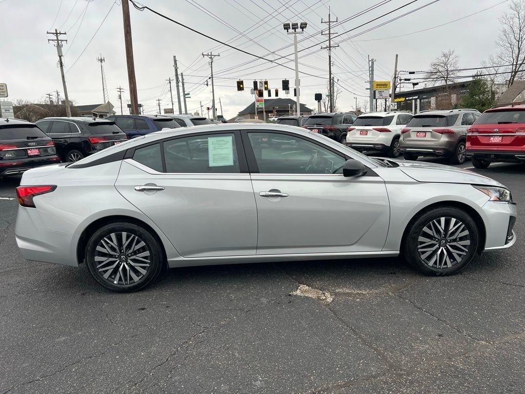 Nissan Altima 2.5 SV 2025