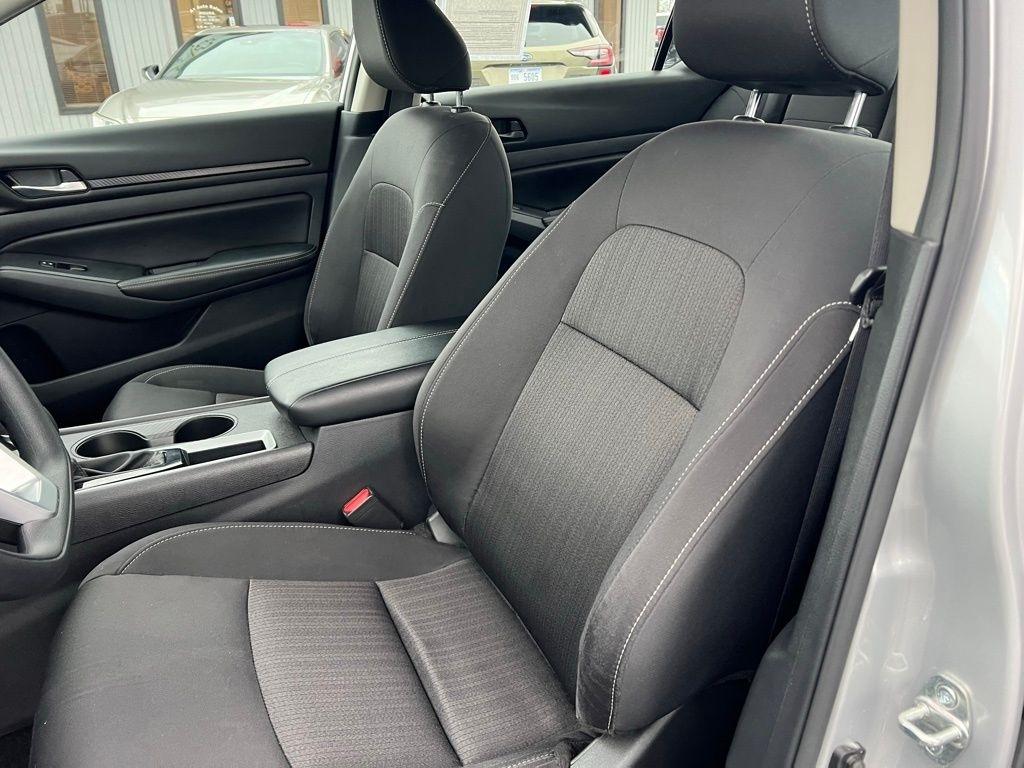 Nissan Altima 2.5 SV 2025