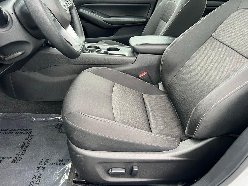 Nissan Altima 2.5 SV 2025