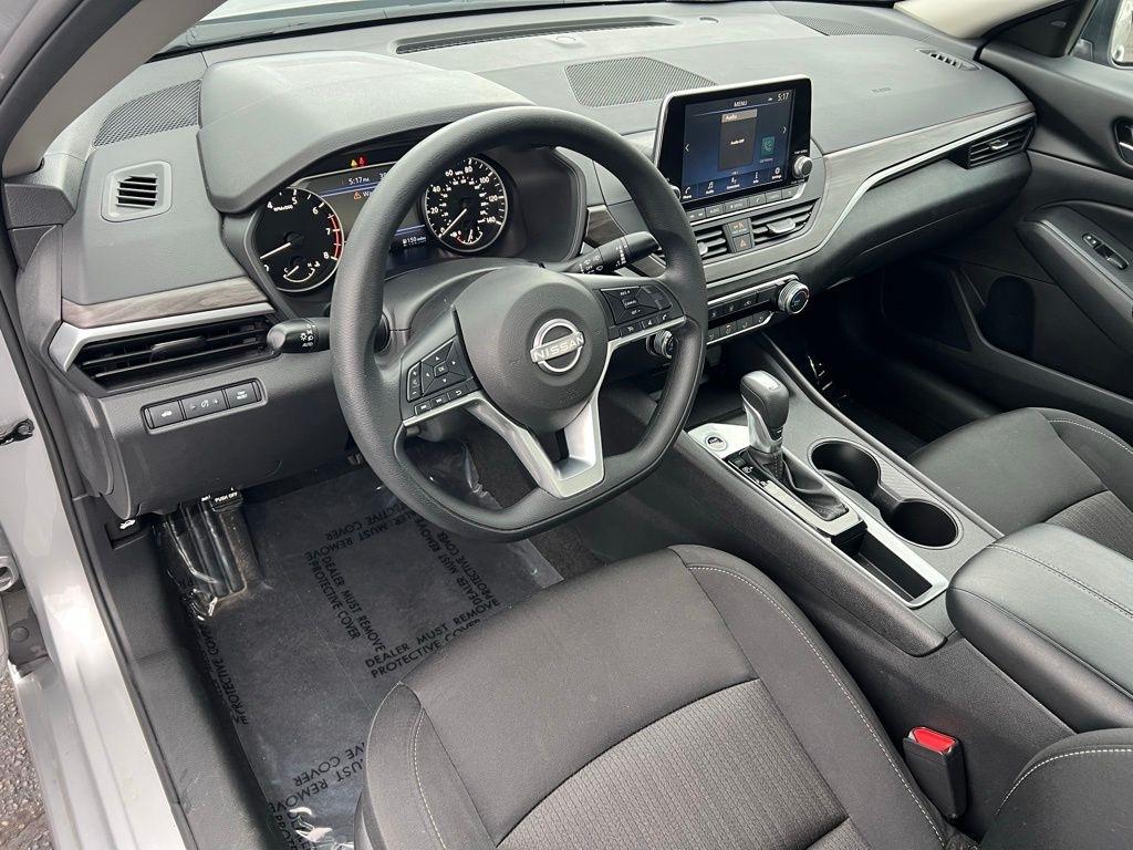 Nissan Altima 2.5 SV 2025