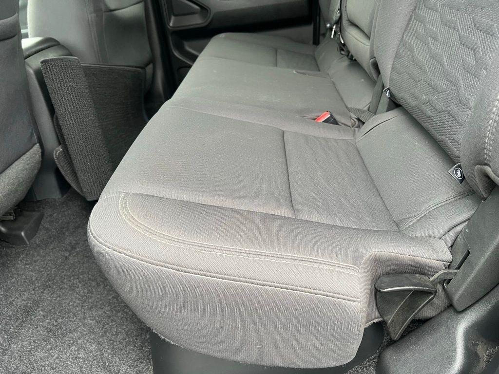 Nissan Frontier SV Crew Cab 4WD 2022