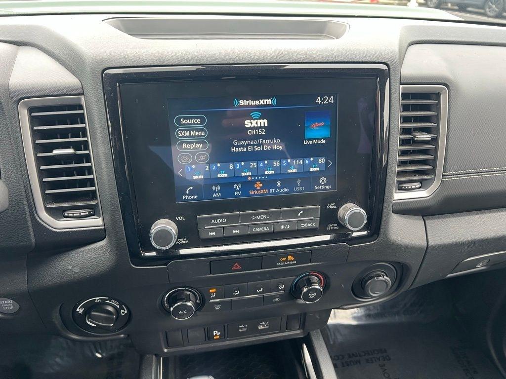 Nissan Frontier SV Crew Cab 4WD 2022