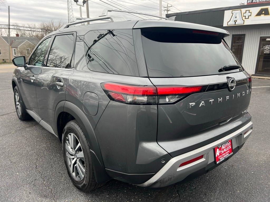 Nissan Pathfinder SL 4WD 2023