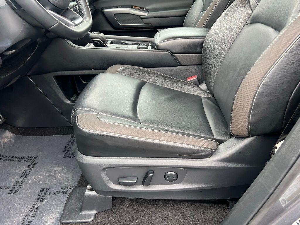 Nissan Pathfinder SL 4WD 2023