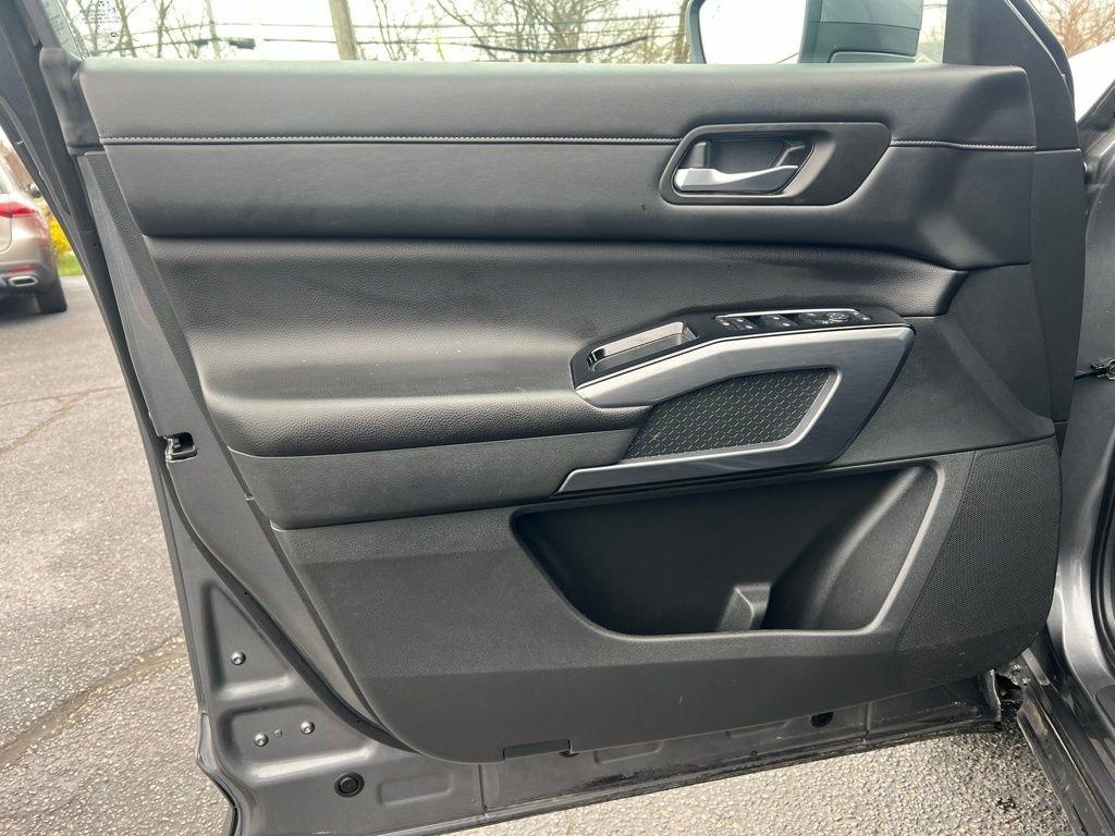 Nissan Pathfinder SL 4WD 2023