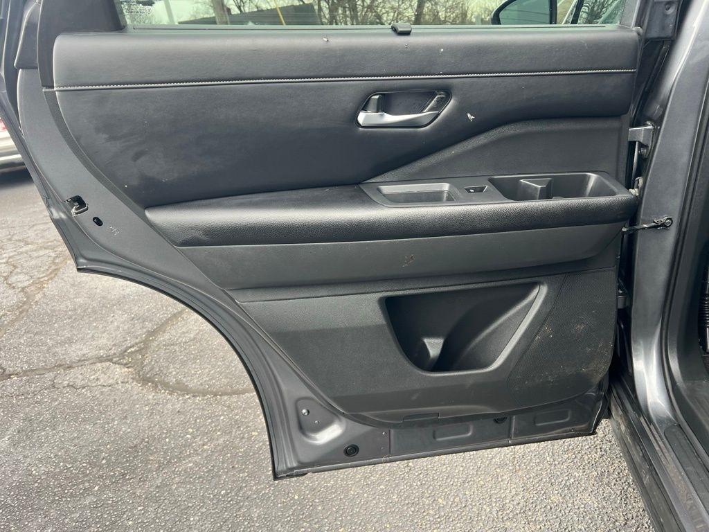 Nissan Pathfinder SL 4WD 2023