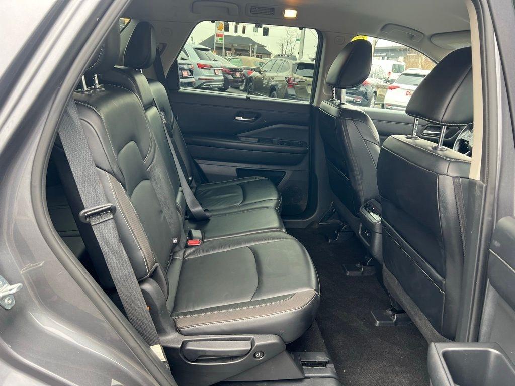 Nissan Pathfinder SL 4WD 2023