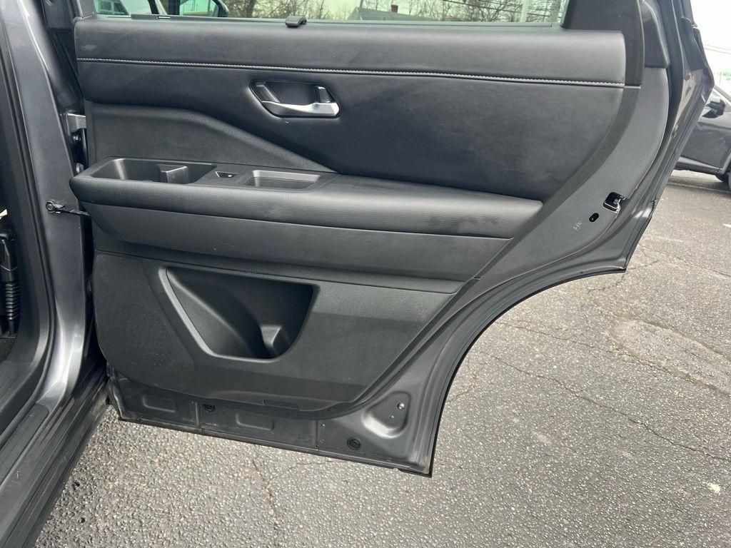 Nissan Pathfinder SL 4WD 2023