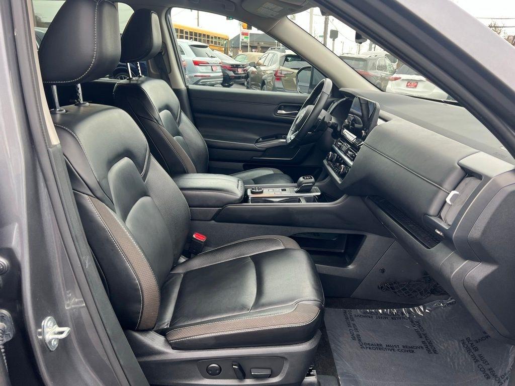 Nissan Pathfinder SL 4WD 2023