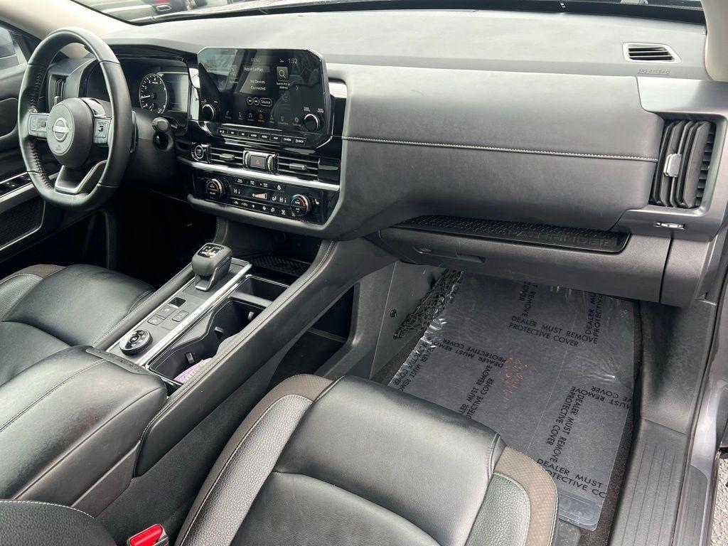 Nissan Pathfinder SL 4WD 2023