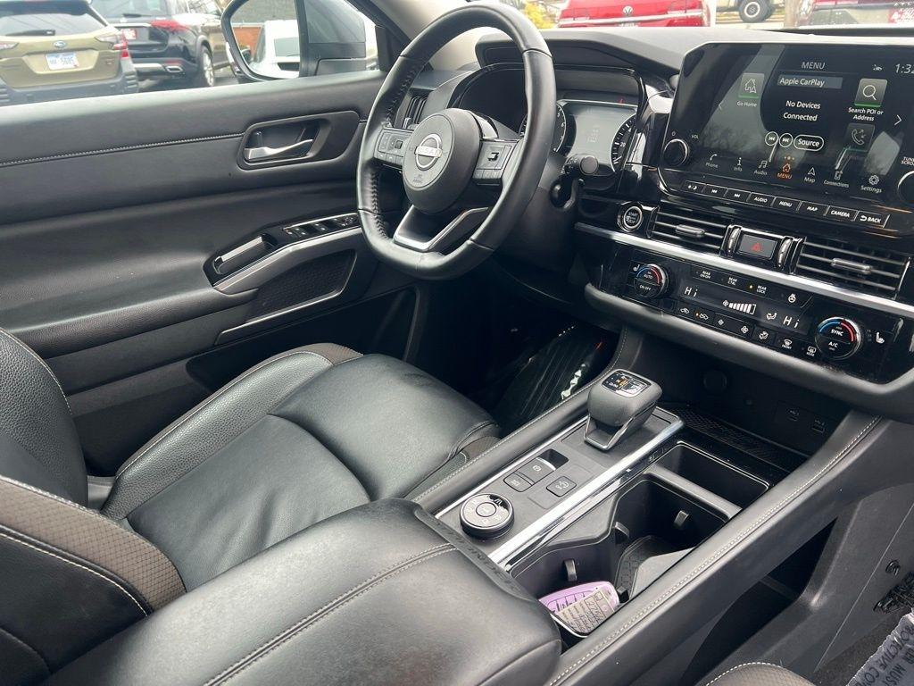 Nissan Pathfinder SL 4WD 2023