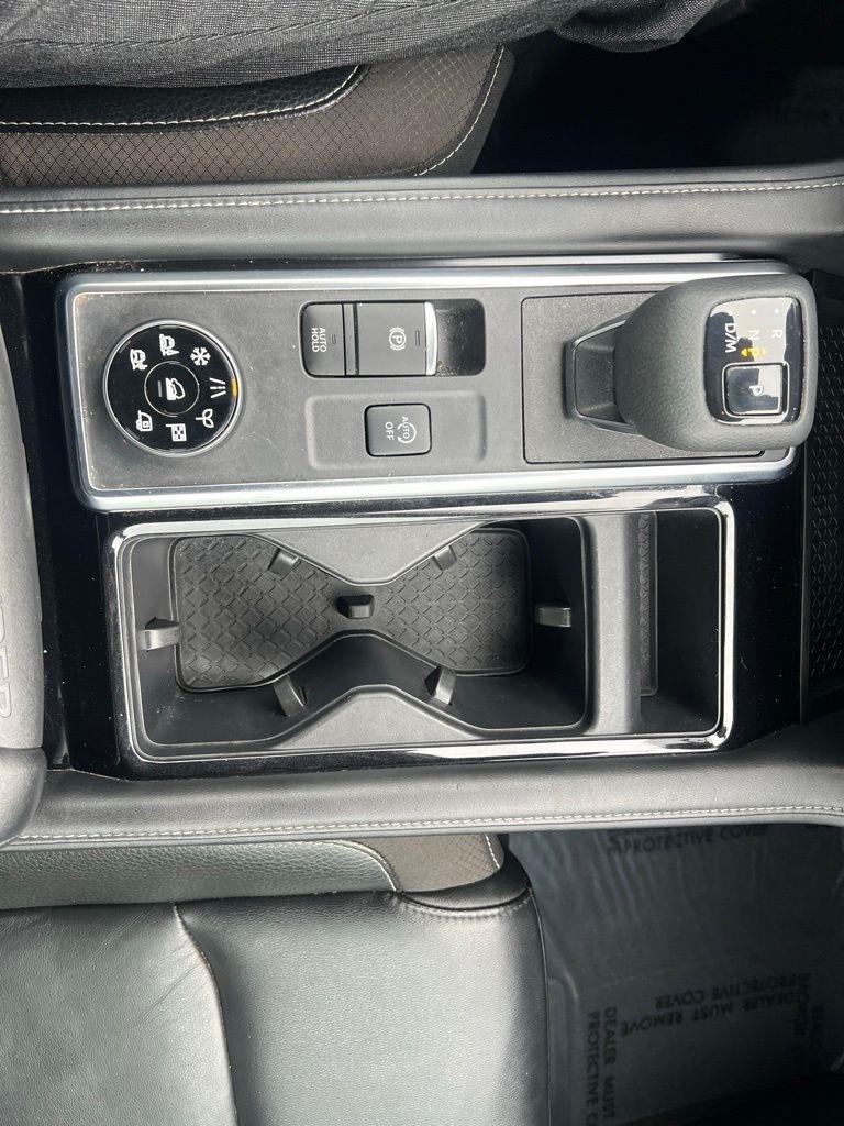 Nissan Pathfinder SL 4WD 2023