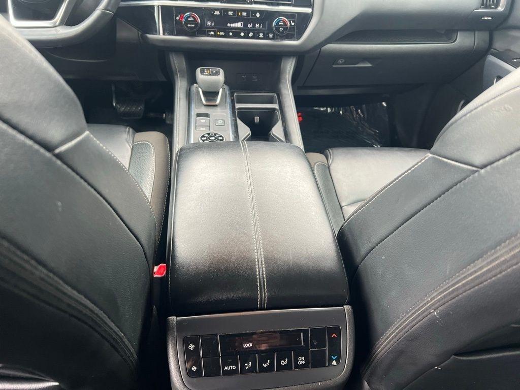 Nissan Pathfinder SL 4WD 2023