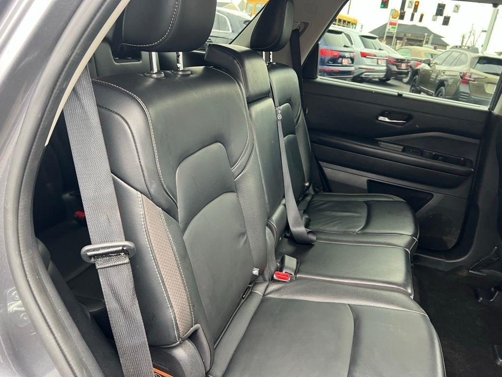 Nissan Pathfinder SL 4WD 2023