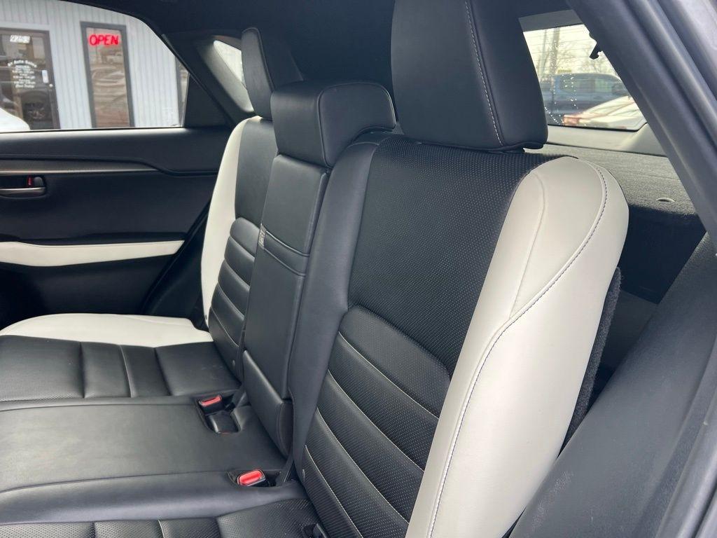 Lexus NX 300 F SPORT 2021