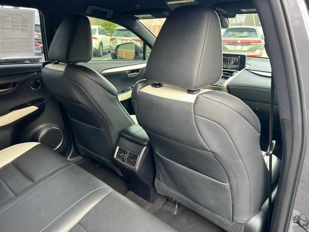 Lexus NX 300 F SPORT 2021